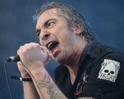 Король и Шут снимут фильм-концерт с Горшеневым