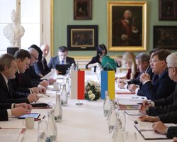 Розенко обсудил "антибандеровский закон" с польским вице-премьером