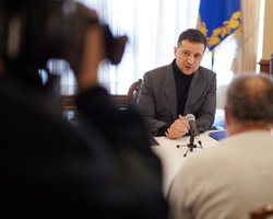 Зеленський пояснив, чому ветував закон про конкурси на держслужбу