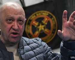 "Передает всем привет": Пригожин не выходит на связь после провального мятежа