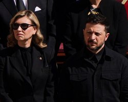 Зеленський і Трамп проводять зустріч у Римі