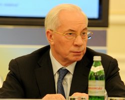 Азаров надеется, что встреча Януковича и Медведева станет поводом для нового газового контракта