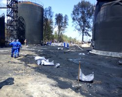 Пожар на БРСМ тушат во время перекачки нефти