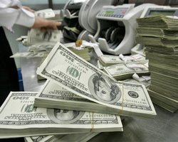 Евро резко подорожал на межбанке, доллар пробил отметку в 8,18 грн