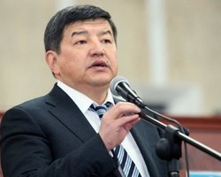 В Кыргызстане сожгли дом лидера Социал-демократической партии Акылбека Жапарова