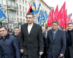 Кличко об освобождении Луценко: К оппозиции присоединяется принципиальный и яркий боец