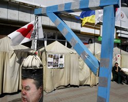 Милиция обещает убрать палаточный городок сторонников Тимошенко, если об этом попросят киевляне