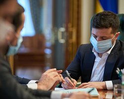 Зеленский подписал закон об отсрочке кассовых аппаратов для ФОП