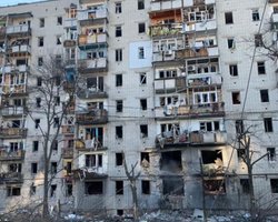 "Страшно привыкнуть к войне". Как живет Чернигов под постоянными обстрелами