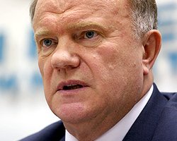 Жириновский и Зюганов зарегистрированы кандидатами в президенты России