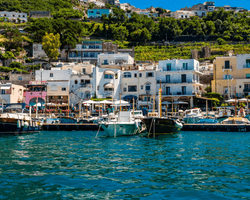 Відомий італійський острів запроваджує суворі заборони: за що можна отримати штраф