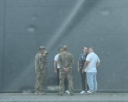 Смогут ли наложить арест на имущество жены уклониста: юрист указал "лазейки" в законе