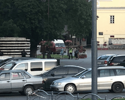 Троих заложников отпустили благодаря разговору Зеленского с террористом, — УП