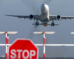 Хотят наказать виновных за атаки: в Крым прибыл президентский спецборт РФ, — "Атеш"