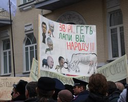 Предприниматели с Майдана пошли агитировать на киевские рынки