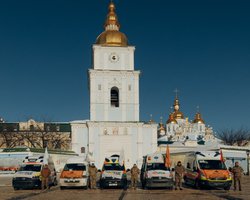 166 донатів від одного клієнта: як спільнота EVA перетворює окремі внески на мільйони допомоги