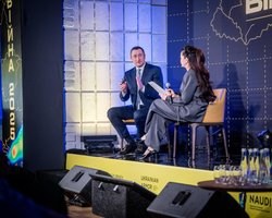 Украинцы за рубежом будут получать бронь от мобилизации дистанционно: кого это будет касаться