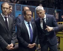 "Почаще напоминайте о величии русского мира": Медведев об отходе из Херсона