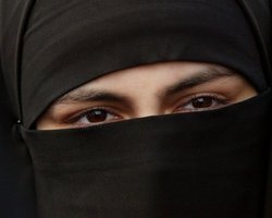 Парламент Швейцарии отказался запрещать паранджу