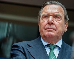 Путин предложил Шредера в качестве переговорщика с ЕС: в МИД Украины ответили