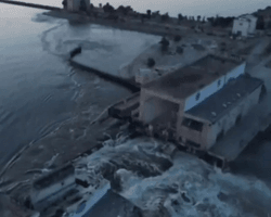 Окупанти підірвали Каховську ГЕС, – командування "Південь" (фото, відео)