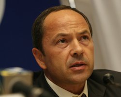 Без налога на богатство не обойтись, - Тигипко