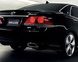 Toyota представила тюнинговую версию Toyota Crown