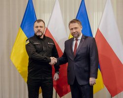 Клименко встретился с главой МВД Польши: говорили о миграции и границах (фото)