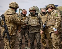 Донбасс нерешенный. Как за два года сменилась риторика президента в отношении войны на востоке