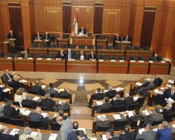 После массовых протестов правительство Ливана уходит в отставку в полном составе