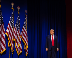 Выгодная сделка для Штатов: Трамп назвал условия для работы TikTok в США