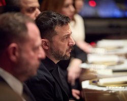 У Конча-Заспі за парканом: Зеленський і Єрмак продовжують тісно спілкуватися, — ZN