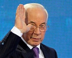 Азаров уехал в Россию, - СМИ