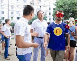 Люди и свиньи. Перед выборами одесситы теряют чувство юмора