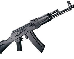 В Австрии мужчина из автомата открыл стрельбу по прохожим