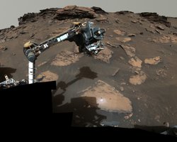 Марсохід Curiosity виявив цінні метали на Марсі: вказують на населеність планети