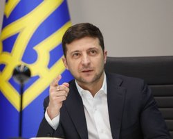 Борьба с мусором и коррупцией. Зеленский рассказал, как украинцам реализовать национальную мечту