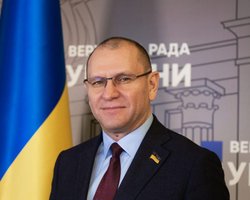 Купил два "люксовых" авто: нардеп Шевченко получил подозрение в отмывании 9 млн грн, — Железняк