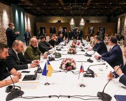 РФ готова до переговорів з Україною: чи погодиться Путін на територіальні поступки