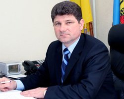 Мэр Луганска Кравченко победил с перевесом в 21 голос