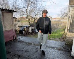 Переселенцы нашли дом в селе за 10 тыс. грн: что они там сделали (фото)