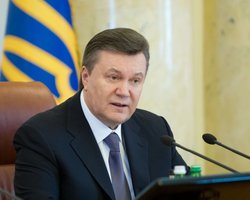 Янукович: Нужно определиться, какая армия нам нужна