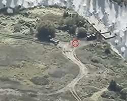 Попали дронами и HIMARS: ССО показали моменты подрыва понтонов на Курщине (видео)