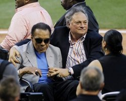 Мухаммед Али поддержит Олимпиаду в Лондоне