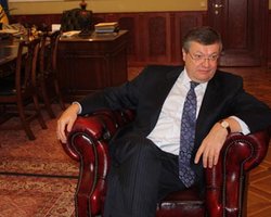 Янукович обещал Порошенко вместе поработать