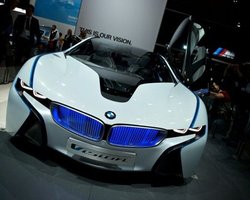 BMW инвестирует миллиард евро в разработку электромобиля