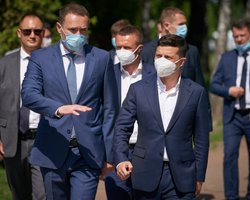 "Работа на аплодисменты". Почему за два года власть не подошла системно к образовательной политике