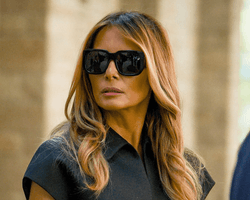 Мелания Трамп передала Путину на Аляску личное письмо: о чем там говорится, — Reuters