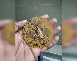 Призеры Олимпиады 2024 вернули оргкомитету более 100 медалей: в чем проблема