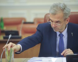 Экс-министр Мусий лидирует на выборах в округе №124, – ЦИК